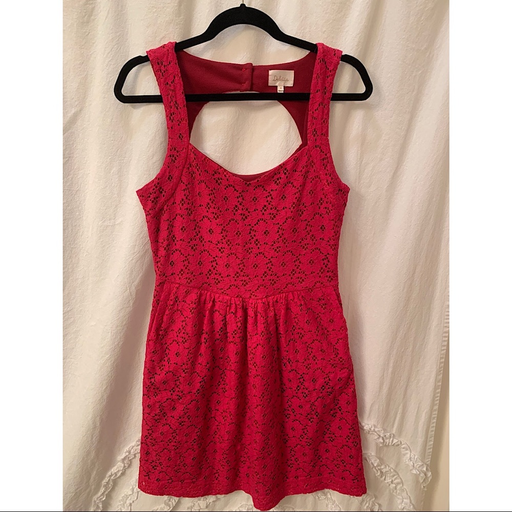 Pink Key Hole back dress, has pockets!